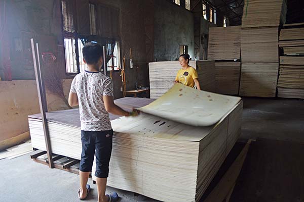 P站免费版下载PURNHURB下载免费版下载材質檢現場